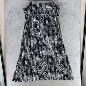 Cynthia Rowley Black & White Maxi Skirt w/Elastic Waist Size 3X
